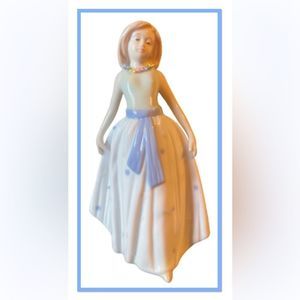 Fine Porcelain Lady in A White Dress